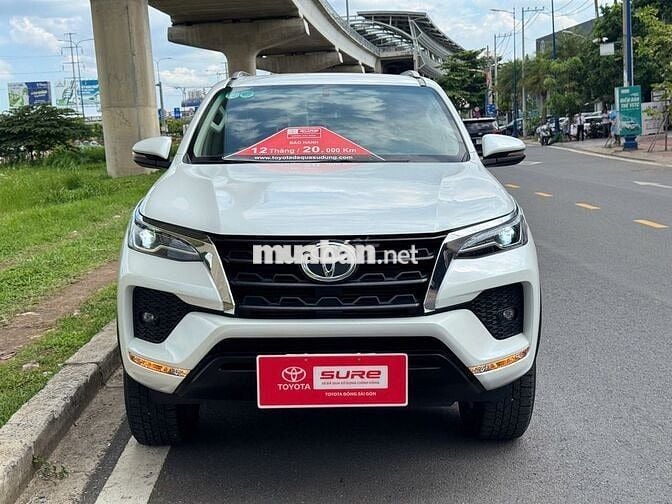 Toyota Fortuner 2021 2.4 4X2AT - 58219 km