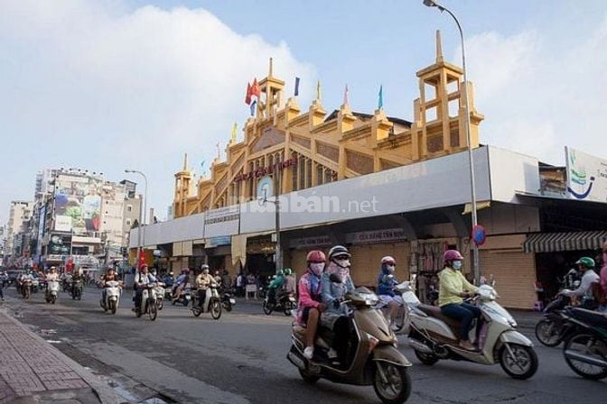 MT ngang 13X40m đường Hai Bà Trưng- Giá 300 tỷ- CTXD 2H12T-0335268689