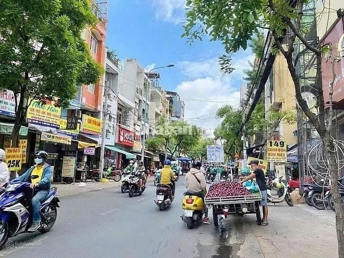 NHÀ 5 TẦNG MẶT TIỀN VẠN KIẾP - KHU ĂN UỐNG TỐI NGÀY SÁNG ĐÊM.