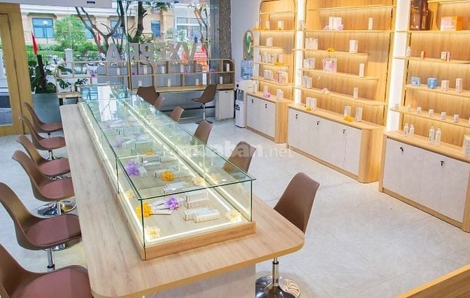 Nhân Viên Bán Hàng - PG Mỹ Phẩm