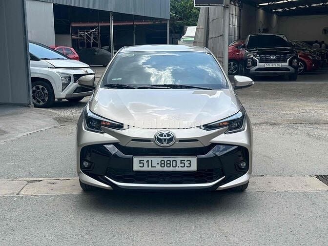 Toyota Vios 2025 E CVT LƯỚT 1xx km ( BAO TÊN )