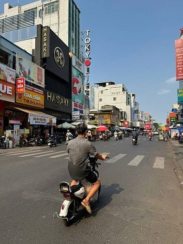 Mặt tiền ngang 5x21m, 2 lầu - Đường Trương Vĩnh Ký .P Tân Sơn Nhì