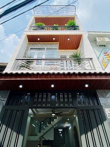 Nhà đẹp Đào Duy Anh 1T2L, hẻm rộng 5m, gần các tiện ích, giá chỉ 4,5tỷ