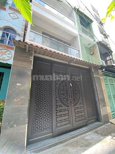 6,6 tỷ hẻm xe hơi ADL P3Q8 4,22 x 11 sổ đẹp vuông vức trệt 2 lầu 