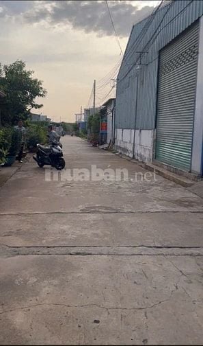 Chính chủ Bán lô đất full thổ cư đối diện UBND xã Long An, Long Thành