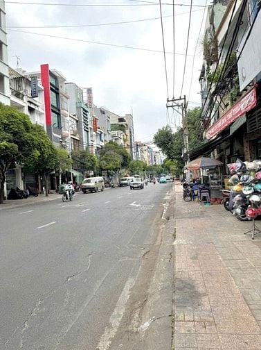 Cho thuê nhà mặt tiền Xuân Hồng, P.4, Q.Tân Bình giá 14tr