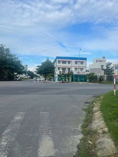 Cho thuê mặt tiền kinh doanh đường Trương Văn Bang, p.Thạnh Mỹ Lợi