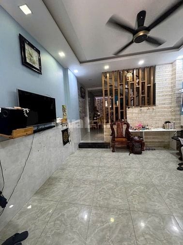 NHÀ MẶT TIỀN KHU TÊN LỬA CẦN BÁN GẤP ĐI ĐỊNH CƯ 4.5x15m 3TẤM 7.9TỶ TL