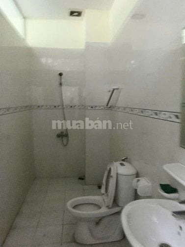  cho Thuê Biệt thự Gía Rẻ 2MT  567 Bình Thới P10 Q11 giá 46tr