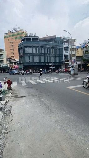 Bán nhà mặt tiền phường Tân Định Quận 1, ngang 6m nở hậu 9m - 187m2 CN