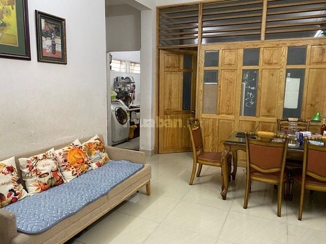 Cho thuê căn hộ tầng trệt C103 c/c Cống Quỳnh Q1