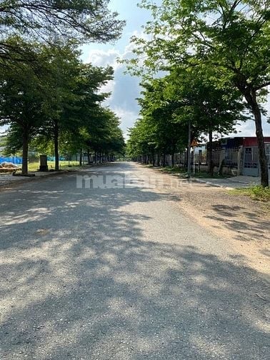Bán đất thổ cư 205m2 KHU TÂN CẢNG ,Nguyễn Duy Trinh, Q.9, 7.2 tỷ, sổ