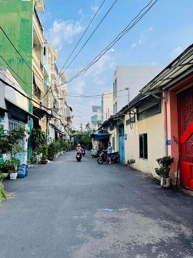Chính chủ bán nhà trọ F6 Gò Vấp DT 15x22 thu nhập khoán 92 tr/ tháng. 