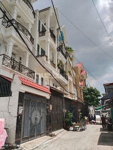 bán nhà đường Nguyễn thị Búp, hẻm xe hơi 6m , dt 6x9 giá 5.25 tỷ