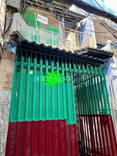 Nhà Bán Chính Chủ SHR : hẻm Đoàn Văn Bơ P.16 Q.4 - dt:17m2 trệt 1 lầu