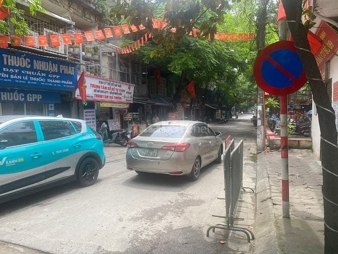 Bán nhà tập thể tầng 1 mặt ngõ 9 khu tập thể Thành Công, quận Ba Đình