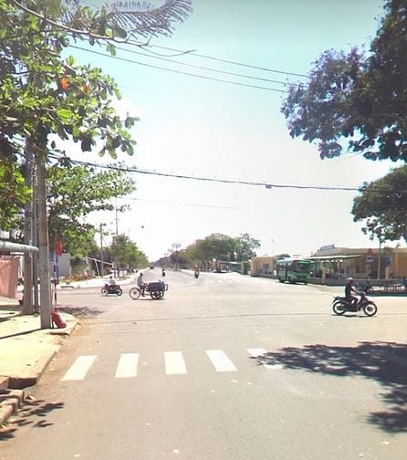 Bán gấp nhà mặt tiền đường Đào Cử
