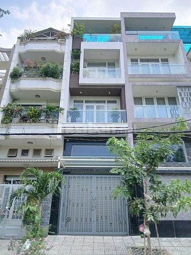 Đối diện cv Metro thẳng !MT đường số Bình Phú Q.6 5 tầng chỉ 12.5 tỷ