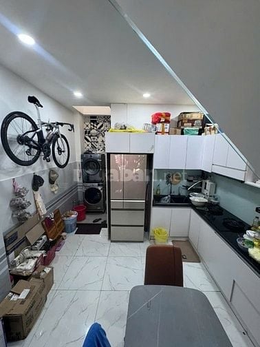 Bán nhà hẻm nhựa 10m khu víp P.10 Q11.Dt:4x18.5m 3 lầu ST nhà mới 