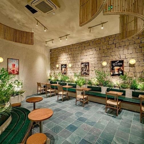  Cần 2 bạn phụ bán hàng đồ uống 