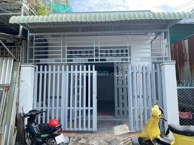 BÁN LÔ ĐẤT TẶNG CĂN NHÀ ở Thị Xã Trảng Bàng GIÁ 680 TRIỆU