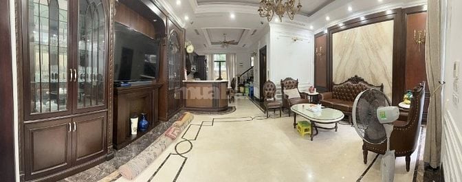 Cho thuê nhà liền kề Tuylip 04-86 khu Vinhomes reverside 2, Long Biên