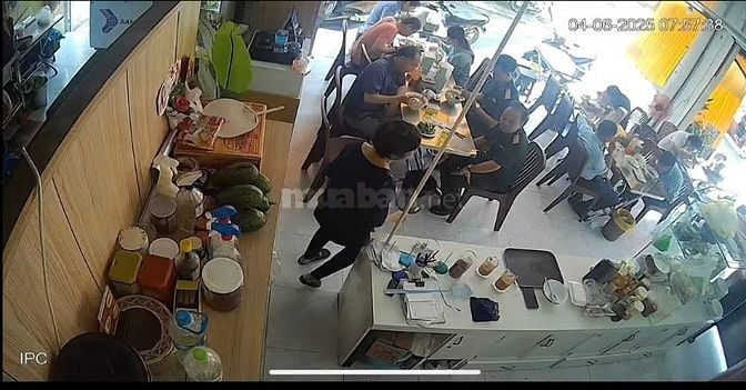  SANG QUÁN BÚN BÒ - MẶT TIỀN GÓC ĐƯỜNG TÂN SƠN - TÂN BÌNH - TP HCM.
