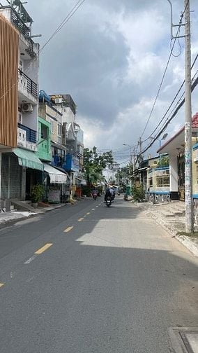 Hiếm 🏡 Nhà 3 tầng kiên cố – DT 50m² – Ngang hơn 4m
