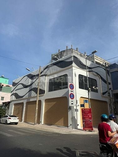 Góc 2 mặt tiền Thuận Kiều - Tân Thành, Q5, 18,8m x 8,7m, nhỉnh 30 tỷ