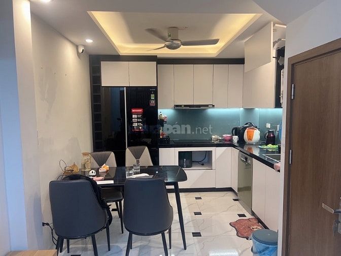 Chủ về quê cần bán nhà lô góc full nội thất 