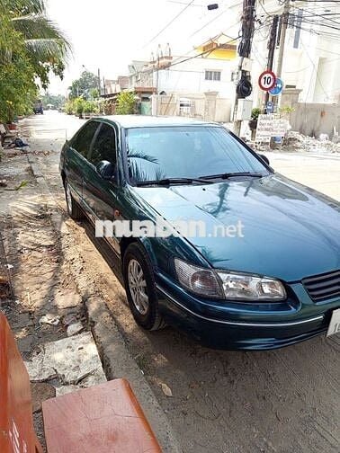 Toyota Camry 2000 GLi 2.2 - 450 km