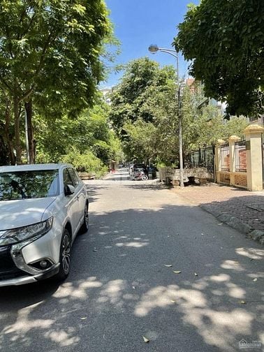 BÁN ĐẤT THANH AM , THƯỢNG THANH LONG BIÊN 57 MÉT Ô TÔ ĐI QUA LẠI GIÁ 8
