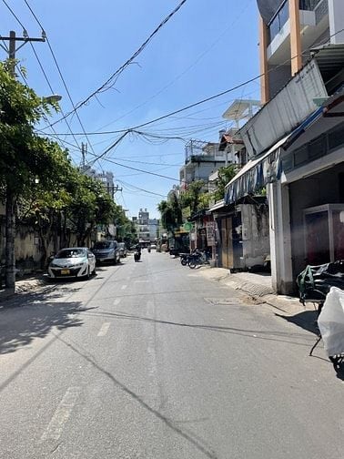 NGUYỄN VĂN LƯỢNG - GÒ VẤP - HẺM XE TẢI TRÁNH - 4 x18 - 5 TẦNG - 9 TỶ 