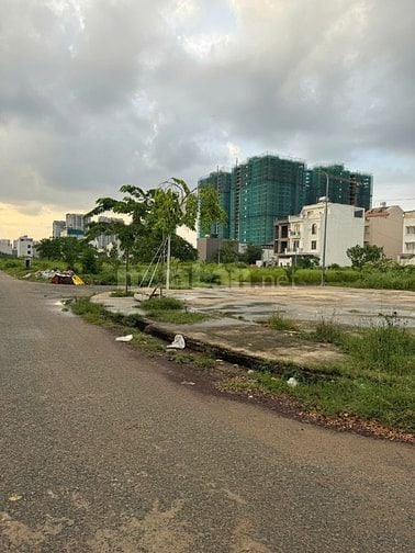 Cần bán đất mặt tiền đường Nguyễn Văn Kỉnh, p. Thạnh Mỹ Lợi, TpThủ Đức