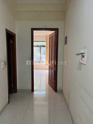 Chính chủ cần bán gấp nhà ngõ 80 Trung Kính 50m² mặt tiền 4.5m lô góc 