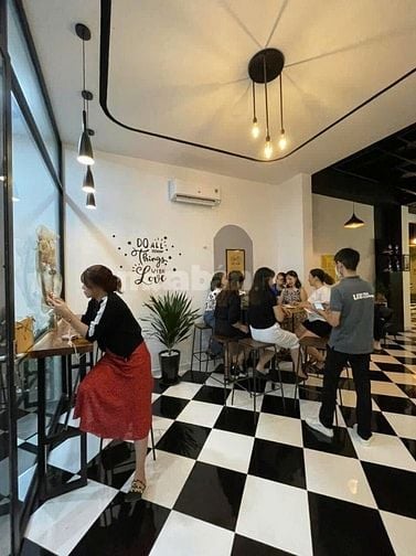 Mặt Tiền kinh doanh cafe và các ngành (nở hậu 8m)