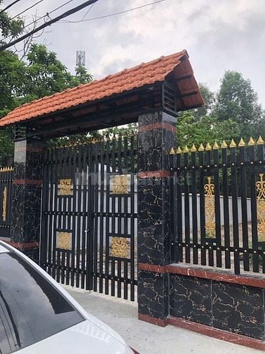 Bán đất ngay ngã 4 Phạm Văn Cội với đường 490, 10x43m, thổ cư 100%