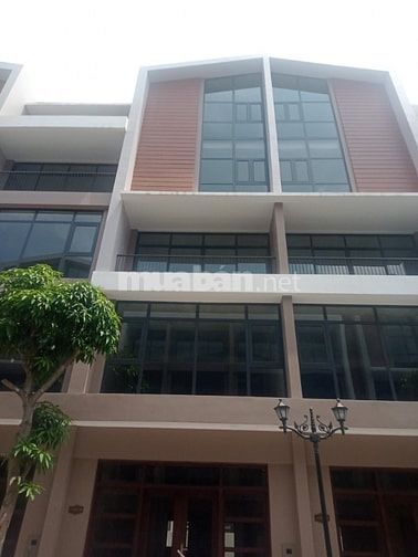 BÁN NHÀ ĐẸP LIỀN KỀ 80M2, 5 TẦNG GIÁ 9,9 TỶ VIN OCEAN PARK 3 HƯNG YÊN