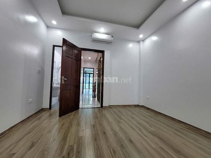 BÁN NHÀ LÊ TRỌNG TẤN - 5 TẦNG, CẠNH PARK CITY Ở NGAY NỘI THẤT MỚI ĐẸP