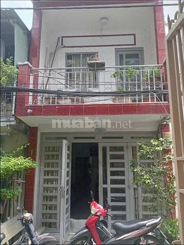 Hẻm xe hơi Tr Bình Trọng 2 Tầng ngay chợ Hoa Phố ẩm thực Ra Hùng Vương