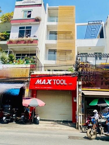Cho thuê nhà mặt tiền Bùi Đình Túy trệt suốt nhà đã sửa mới