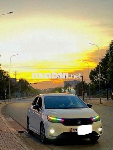 Honda City 2024 RS 1.5 AT - 32000 km