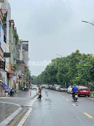 ĐẤT KINH DOANH "HỐT BẠC" NGỌC THỤY - MẶT TIỀN ĐẸP - VỈA HÈ RỘNG 