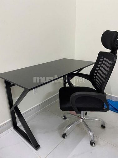Bàn làm việc giá rẻ, bàn chân K