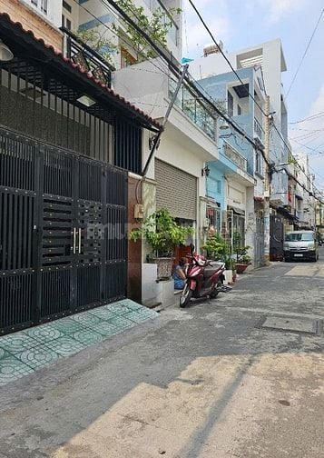 Bán nhà HXH đường Tỉnh Lộ 10 – khu Tên Lửa, Dt: 4,2x13m, 3 tầng