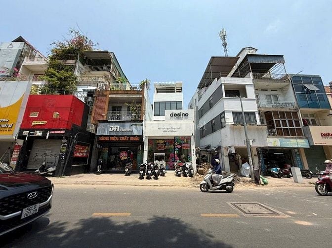 Giảm giá bán gấp nhà mặt tiền Lê Văn Sỹ Q3, 4x15, 5 tầng, 26 tỷ 