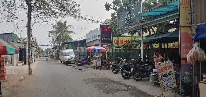Nhà góc 2 MT đường nhựa, nở hậu 2 mặt. Sổ hồng 331m2 đất, thổ cư 243m2
