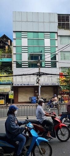 Cho thuê nhà mặt tiền Tùng Thiện Vương, P.13, Quận 8