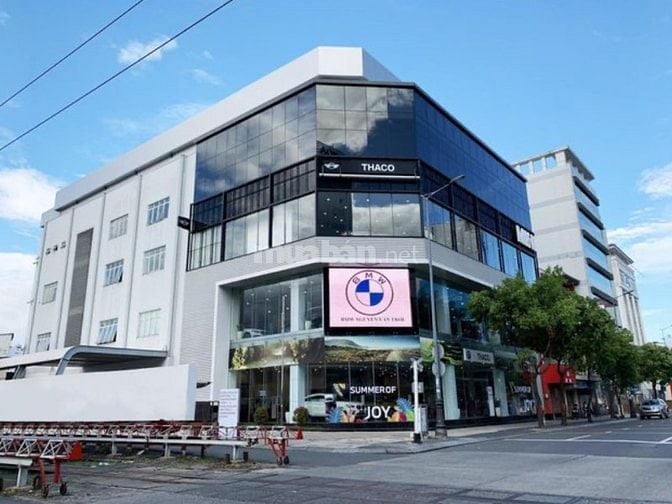 Tuyển bảo vệ làm việc tại showroom xe hơi quận Phú Nhuận