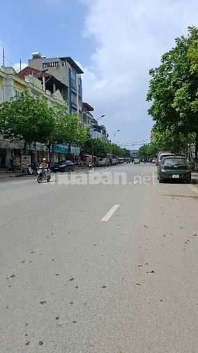 Bán nhà Ngũ Hiệp dân xây 42m tiện ích sẵn 100m ô tô tránh 5.25 tỷ